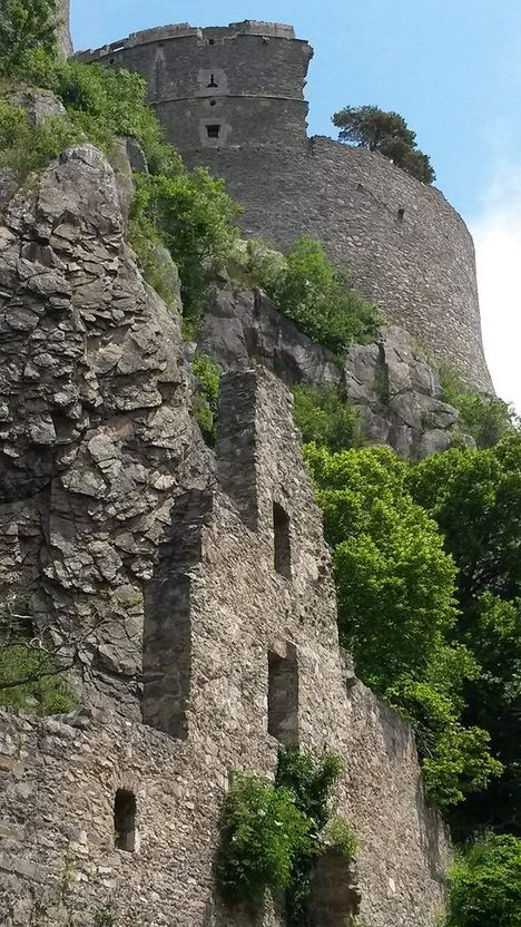 Festungsruine Hohentwiel, Blick auf den Festungsturm