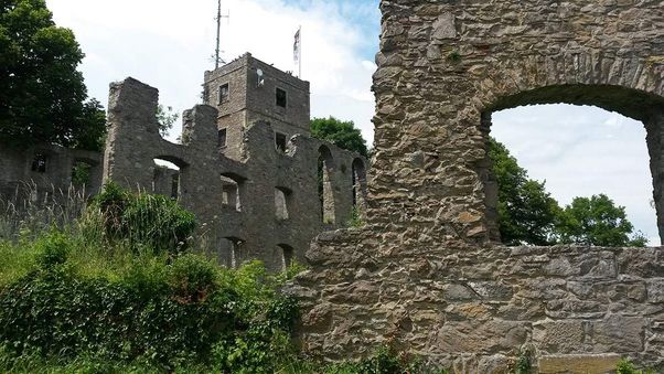 Hohentwiel Fortress Ruins, Walls of the fortress ruins